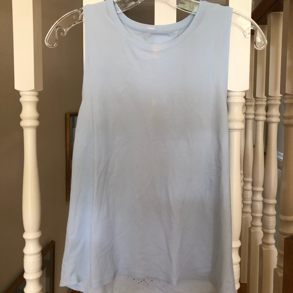 Lululemon Tank - Baby blue